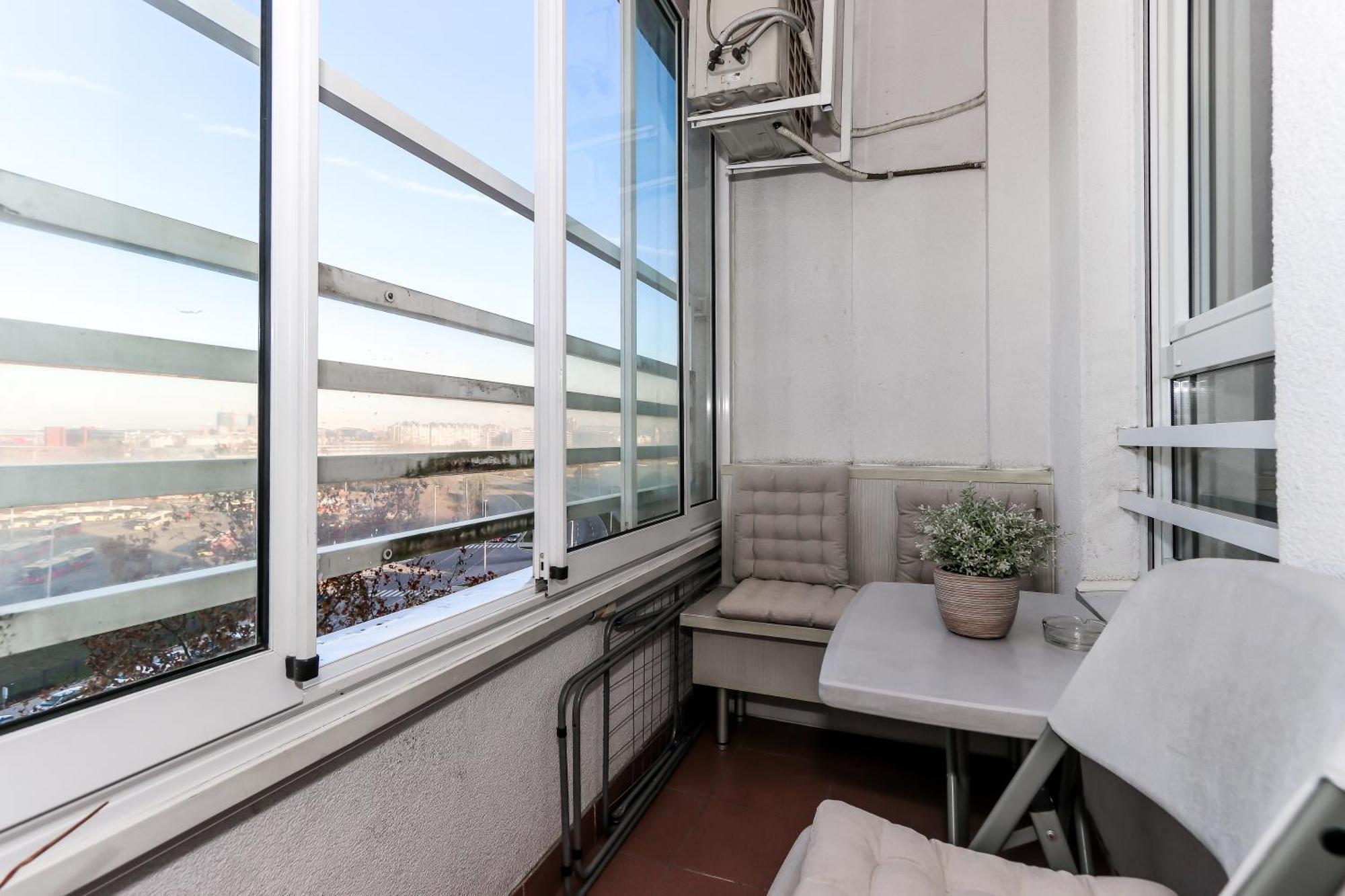 New Belgrade Apartments, Parking 5 Eur Per Day מראה חיצוני תמונה