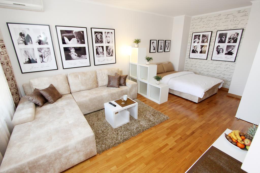 New Belgrade Apartments, Parking 5 Eur Per Day מראה חיצוני תמונה
