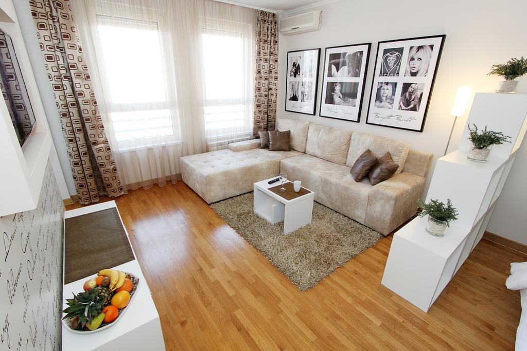 New Belgrade Apartments, Parking 5 Eur Per Day מראה חיצוני תמונה